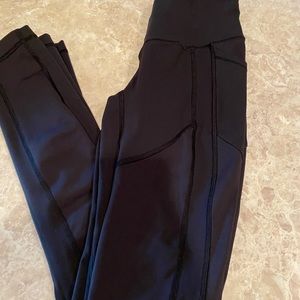 Lululemon leggings. Great shape, side pockets